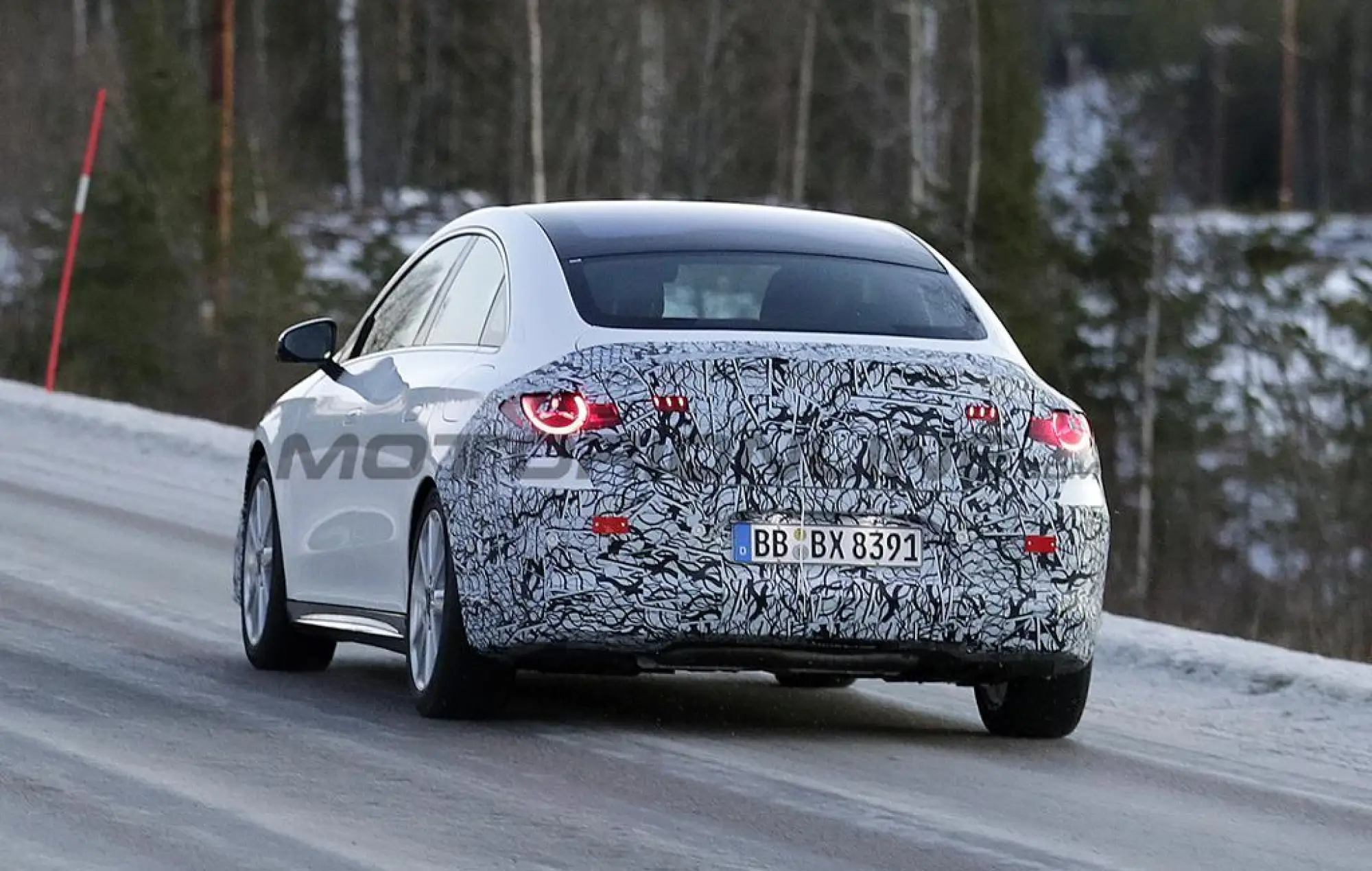 Mercedes CLA 2025 - Foto spia 14-12-2024 - 11