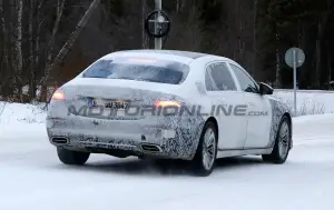 Mercedes-Maybach Classe S 2026 - Foto spia 17-12-2024 - 12
