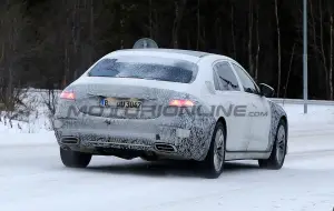 Mercedes-Maybach Classe S 2026 - Foto spia 17-12-2024 - 10