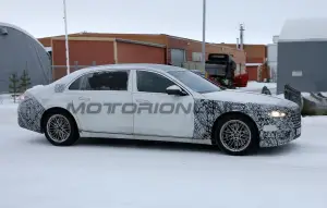 Mercedes-Maybach Classe S 2026 - Foto spia 17-12-2024 - 2