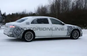 Mercedes-Maybach Classe S 2026 - Foto spia 17-12-2024 - 9