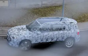 Mercedes GLB 2026 - Foto spia 19-12-2024 - 3