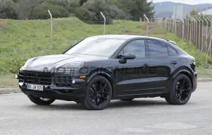 Porsche Cayenne 2026 - Foto spia 07-01-2025 - 2