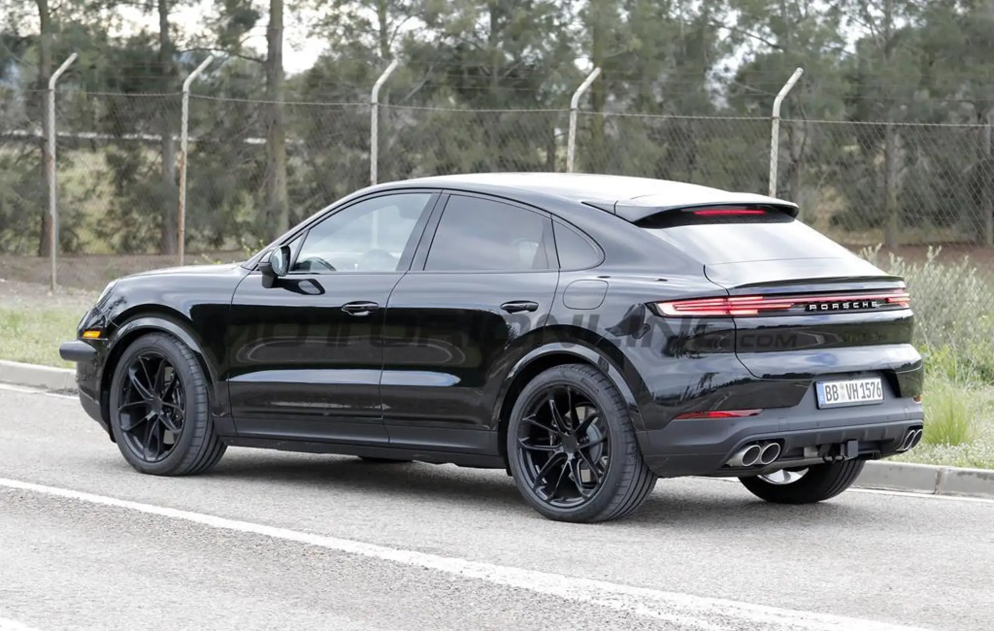 Porsche Cayenne 2026 - Foto spia 07-01-2025 - 6
