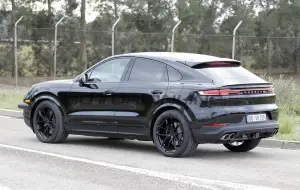 Porsche Cayenne 2026 - Foto spia 07-01-2025 - 6