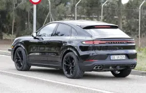 Porsche Cayenne 2026 - Foto spia 07-01-2025 - 9
