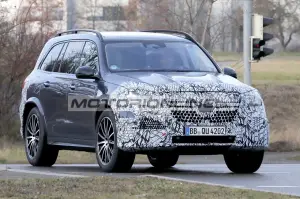 Mercedes GLS - Foto spia 8-1-2025