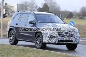 Mercedes GLS - Foto spia 8-1-2025