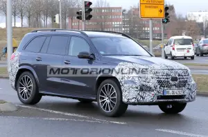 Mercedes GLS - Foto spia 8-1-2025