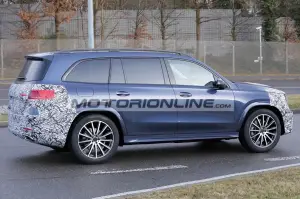 Mercedes GLS - Foto spia 8-1-2025