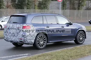 Mercedes GLS - Foto spia 8-1-2025