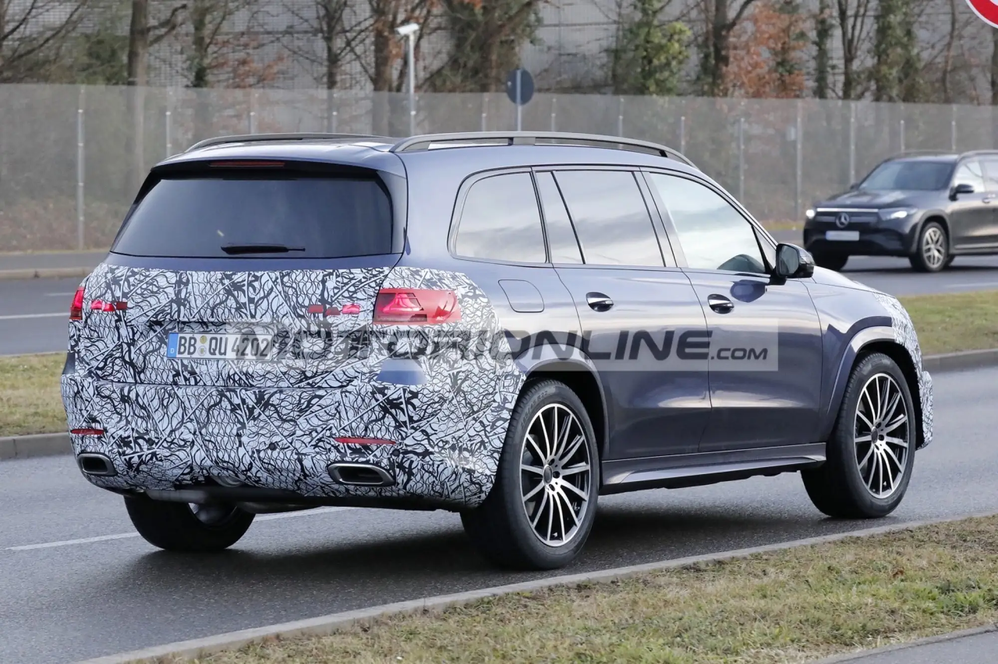 Mercedes GLS - Foto spia 8-1-2025 - 8