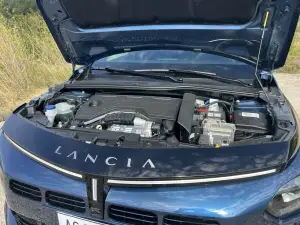 Lancia Ypsilon Car Var - 12