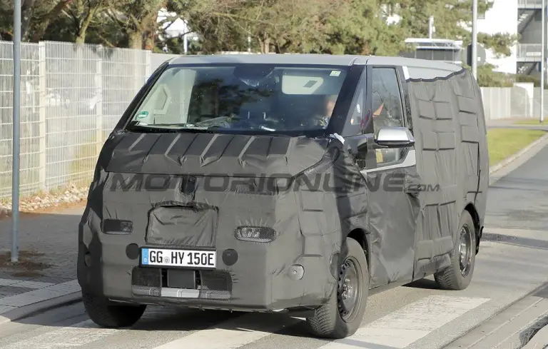 Kia PV5 - Foto spia 09-01-2025 - 3