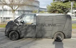 Kia PV5 - Foto spia 09-01-2025 - 5