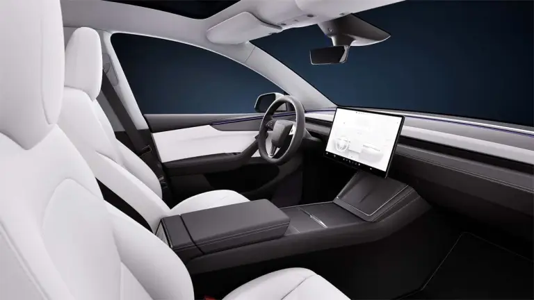 Tesla Model Y 2025 - Foto Cina - 3