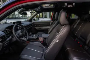 Mazda MX-30 e-Skyactiv R-EV 2025 - Foto ufficiali - 9