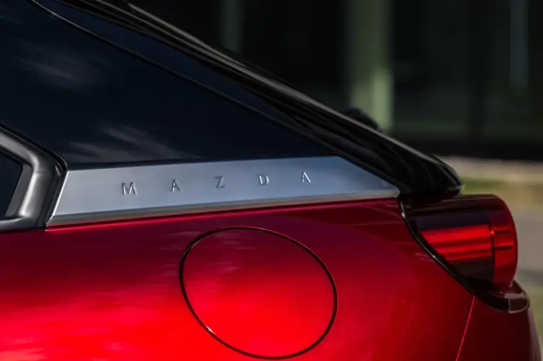 Mazda MX-30 e-Skyactiv R-EV 2025 - Foto ufficiali - 8