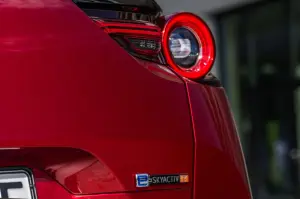 Mazda MX-30 e-Skyactiv R-EV 2025 - Foto ufficiali - 11