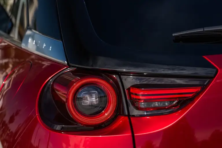 Mazda MX-30 e-Skyactiv R-EV 2025 - Foto ufficiali - 14