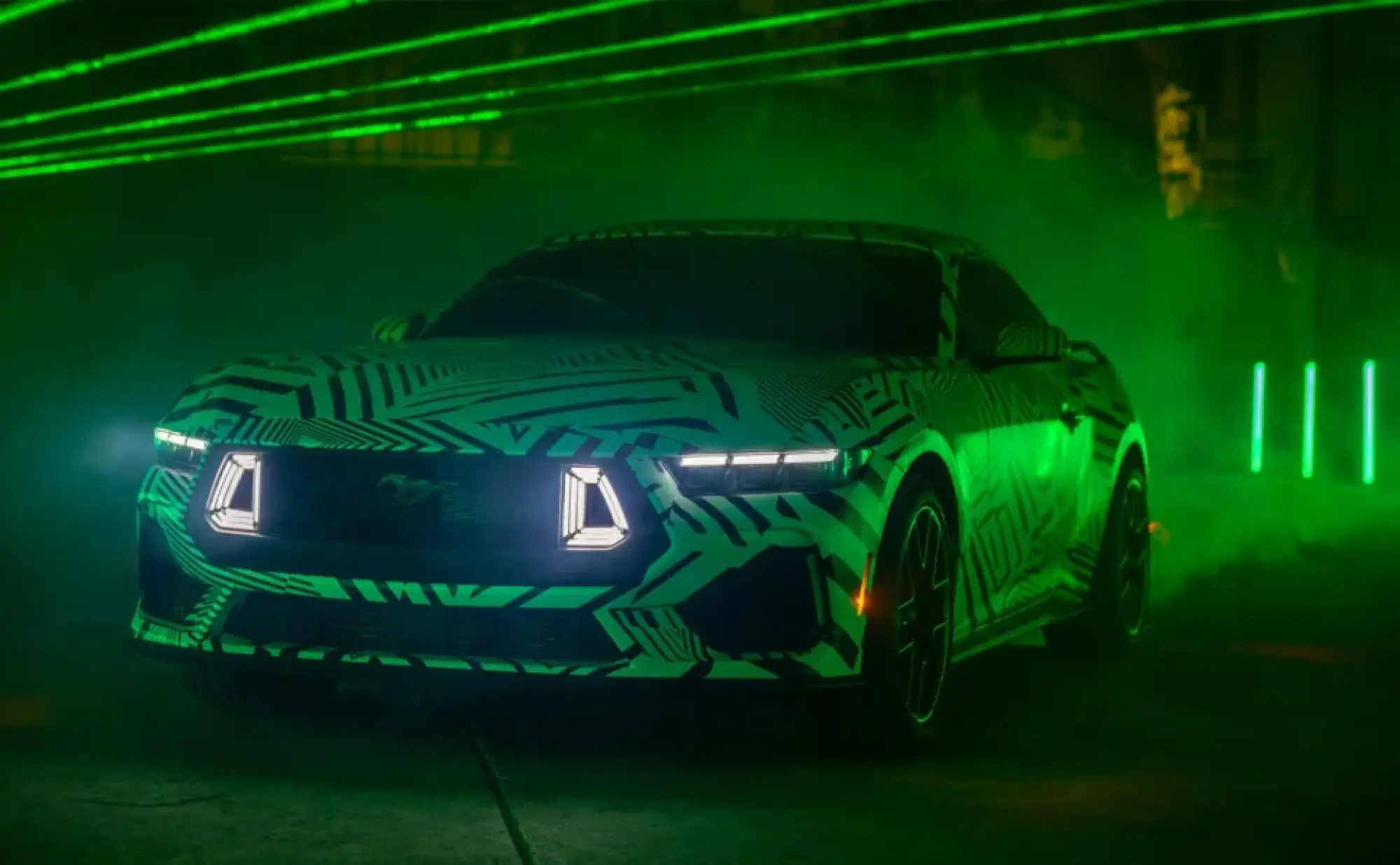 Ford Mustang RTR - 1