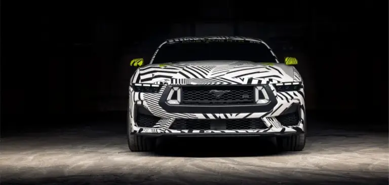 Ford Mustang RTR - 10