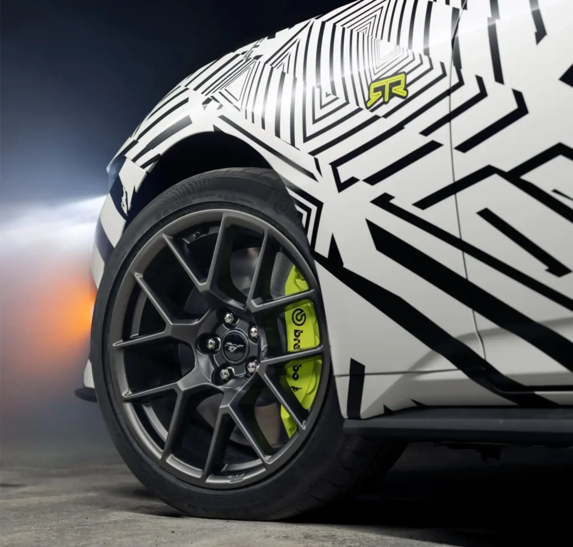 Ford Mustang RTR - 21