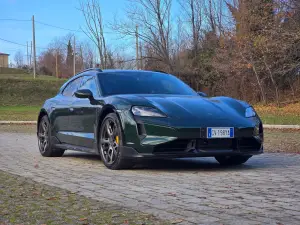 Porsche Taycan Cross Turismo 2025: Come e Come va - 10