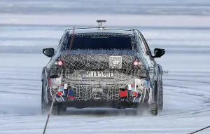 BMW M3 2027 - Foto spia 21-01-2025 - 15
