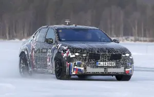 BMW M3 2027 - Foto spia 21-01-2025 - 4