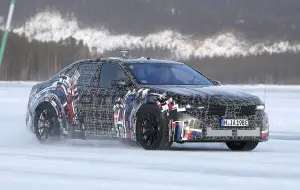 BMW M3 2027 - Foto spia 21-01-2025 - 3