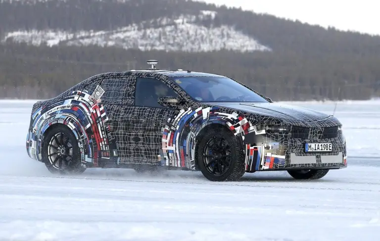 BMW M3 2027 - Foto spia 21-01-2025 - 7