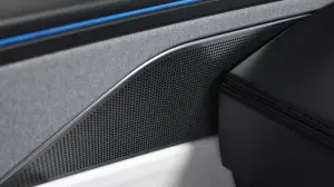 Tesla Model Y 2025 - Foto ufficiali