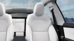 Tesla Model Y 2025 - Foto ufficiali