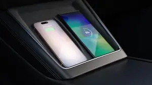 Tesla Model Y 2025 - Foto ufficiali