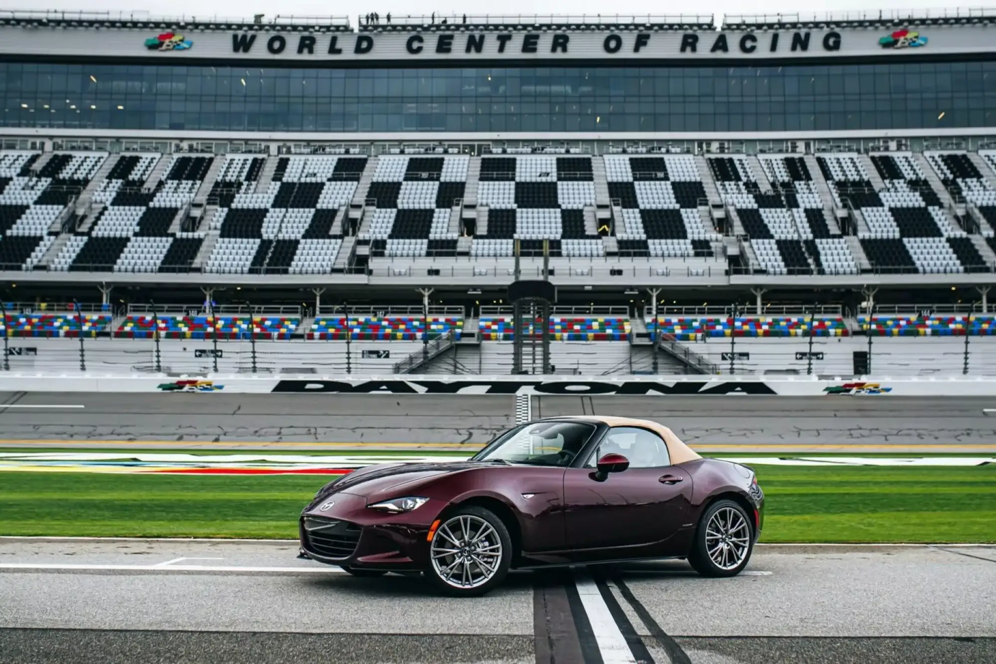 Mazda MX-5 35th Anniversary - 4