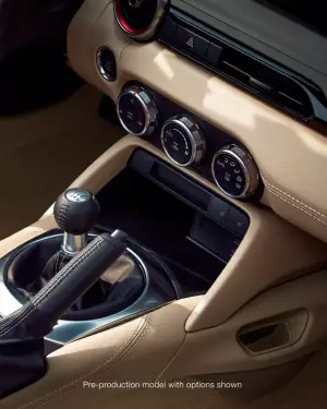 Mazda MX-5 35th Anniversary - 7