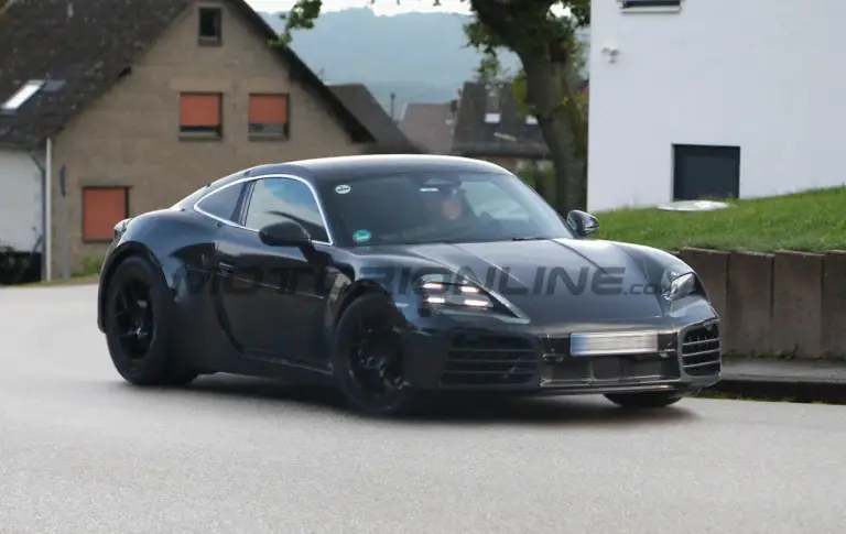 Porsche 718 Cayman EV - Foto spia 27-01-2025 - 4