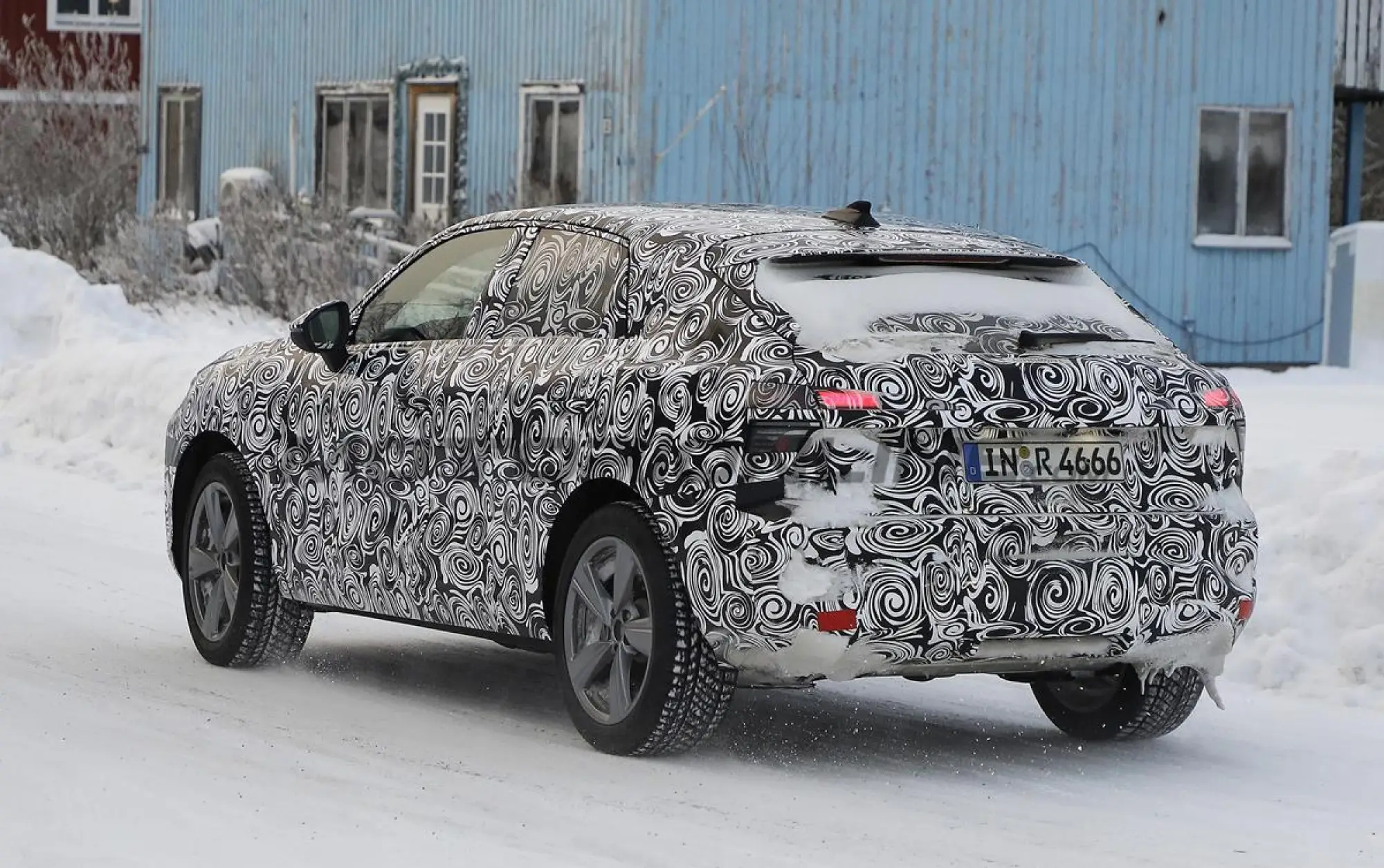 Audi Q3 Sportback 2026 - Foto spia 28-01-2025 - 10