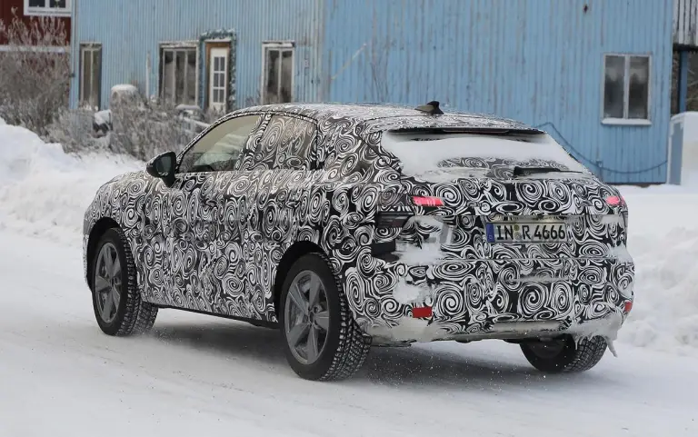 Audi Q3 Sportback 2026 - Foto spia 28-01-2025 - 10