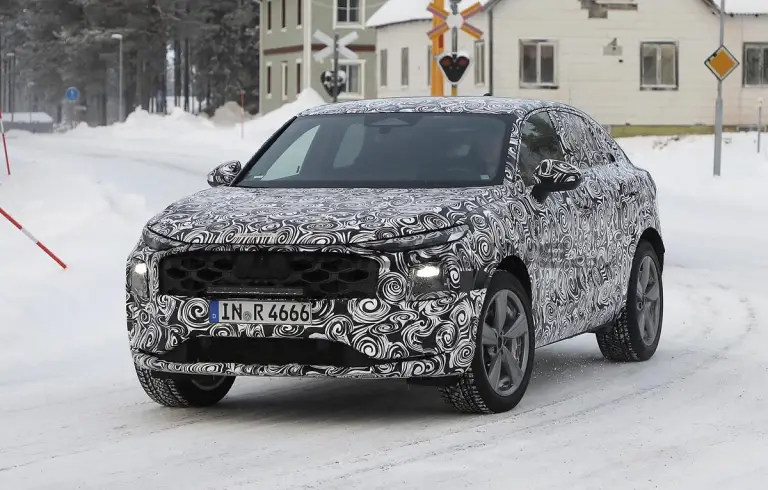Audi Q3 Sportback 2026 - Foto spia 28-01-2025 - 4