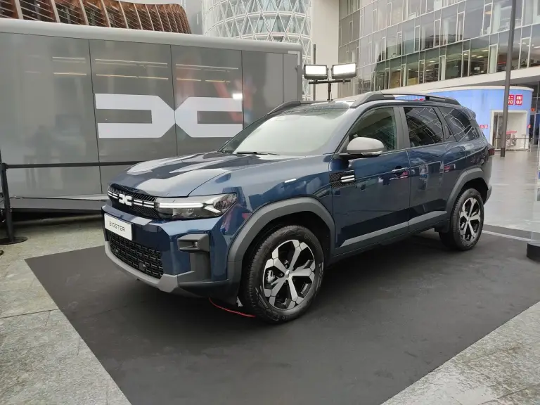 Dacia Bigster 2025 - Foto Milano - 5