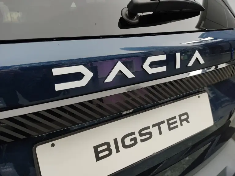 Dacia Bigster 2025 - Foto Milano - 10