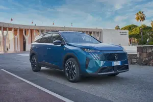 Peugeot 5008 Hybrid - Saint-Paul-de-Vence - 8