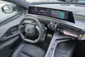 Peugeot 5008 Hybrid - Saint-Paul-de-Vence - 7