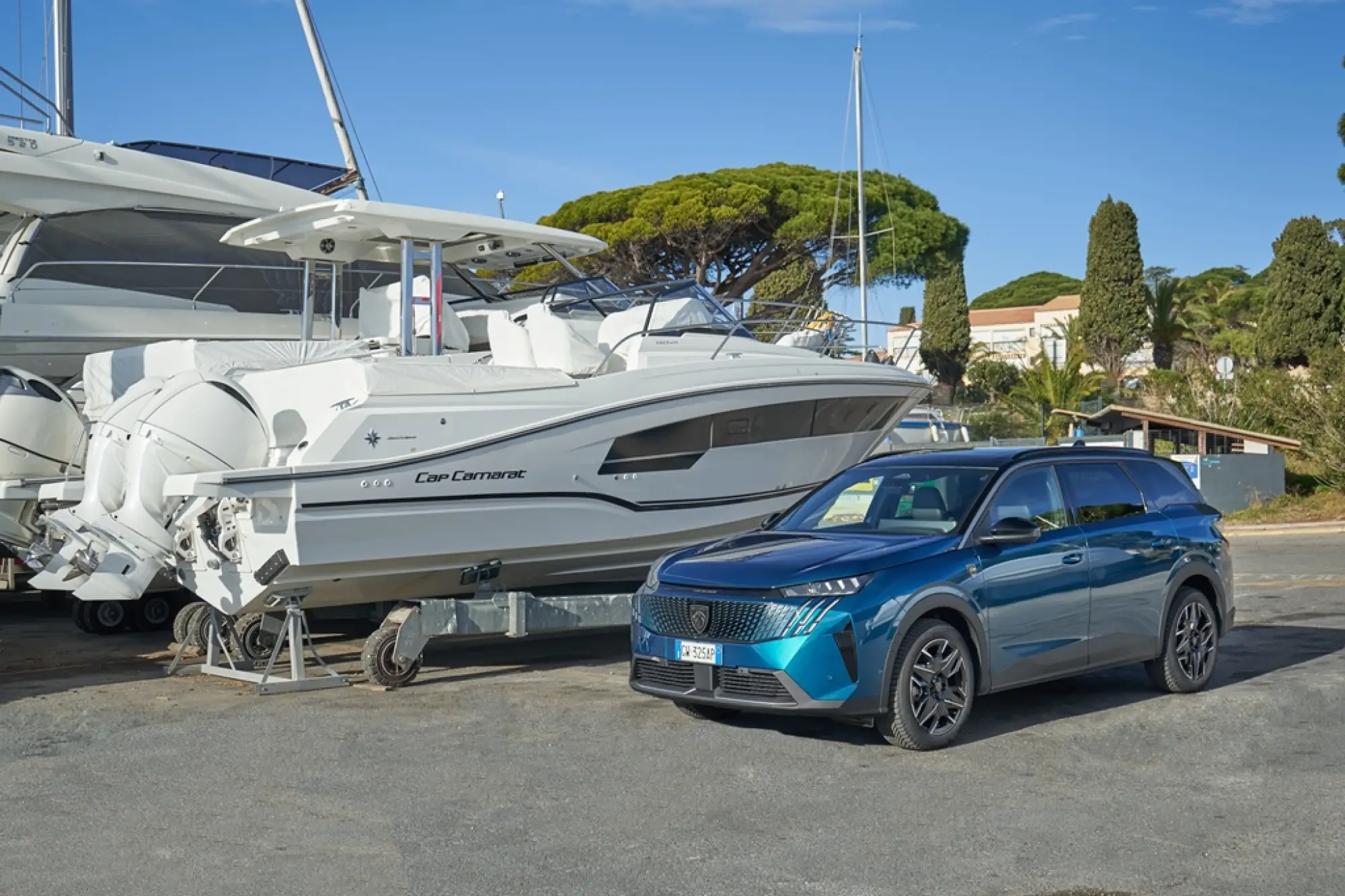 Peugeot 5008 Hybrid - Saint-Paul-de-Vence - 4