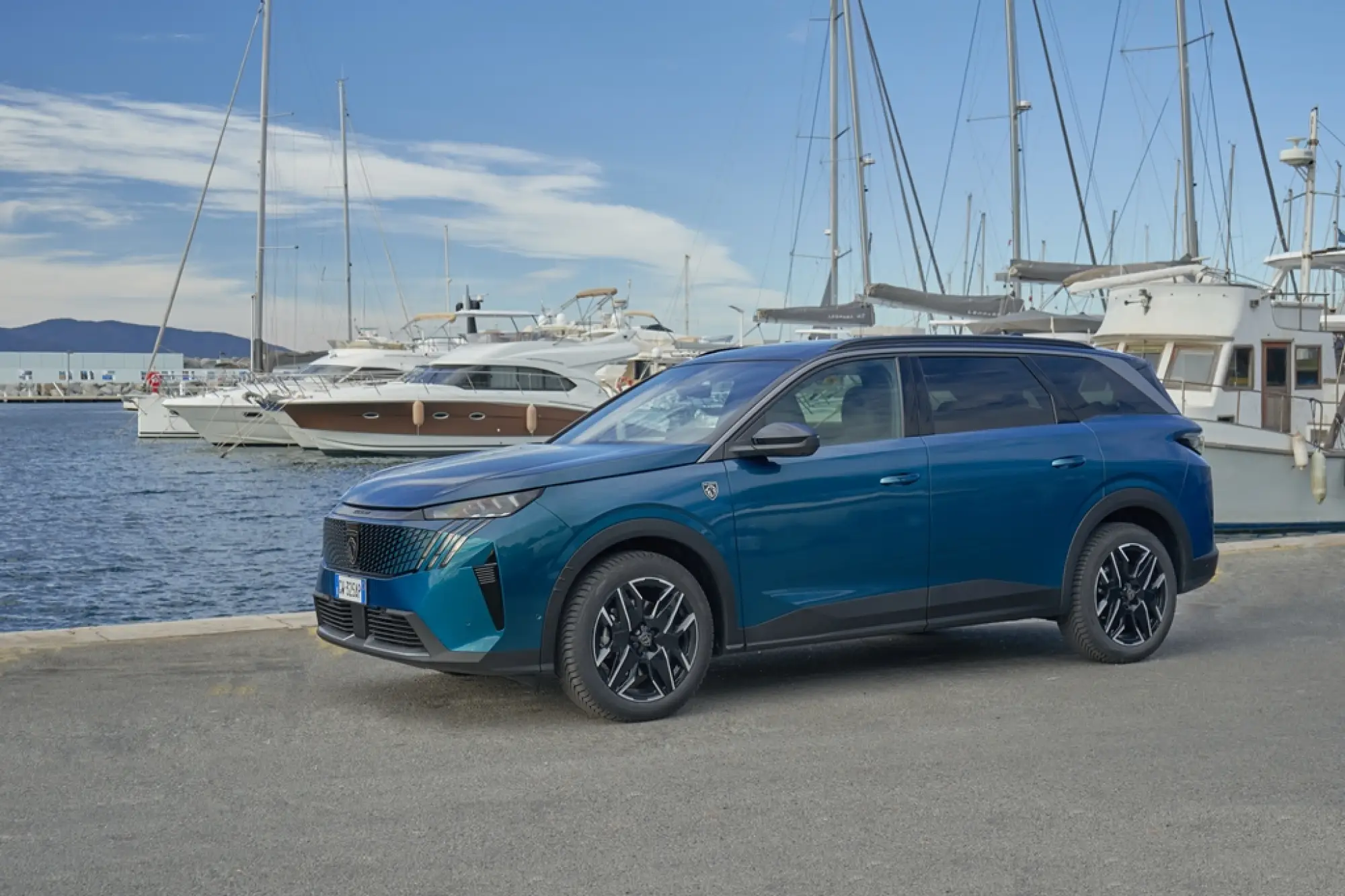 Peugeot 5008 Hybrid - Saint-Paul-de-Vence - 5