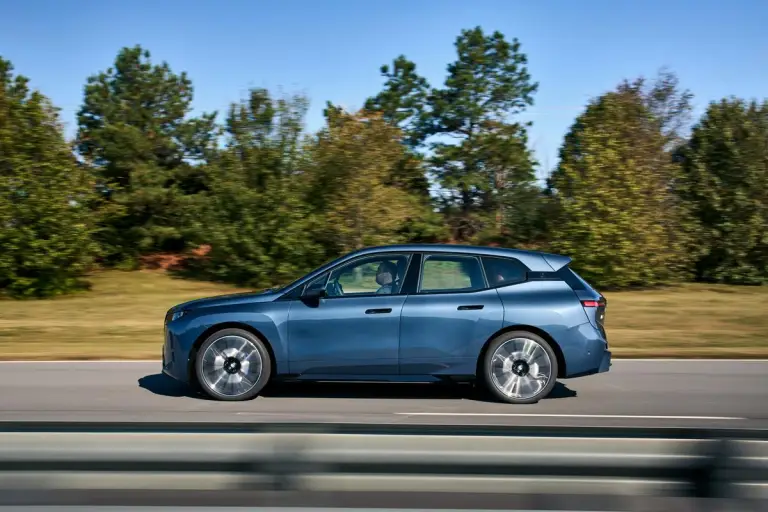 BMW iX 2025 - 6