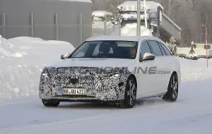 Mercedes Classe C station wagon 2026 - Foto spia 30-01-2025 - 2