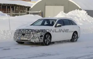 Mercedes Classe C station wagon 2026 - Foto spia 30-01-2025 - 6
